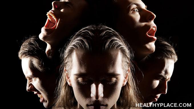 İşitsel halüsinasyonlar şizofreninin önemli bir işaretidir. Sesleri duymanın ve görsel bir halüsinasyon görmenin nasıl bir şey olduğunu öğrenin.