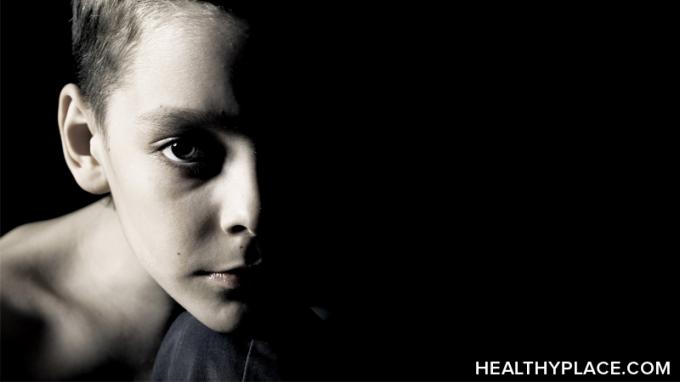 8 Etkili çocuk istismarı önleme teknikleri mevcuttur. Çocuk istismarını nasıl durduracağınızı ve çocuk istismarını önlemenin yollarını öğrenin