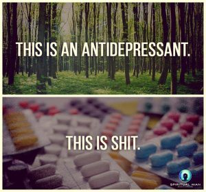 İnsanların akıl hastalığı için kullandıkları ilaçların damgalanması, herkesin farklı olduğu ve tedavinin herkese uyan tek bir boyut olmadığı gerçeğini görmezden gelir.