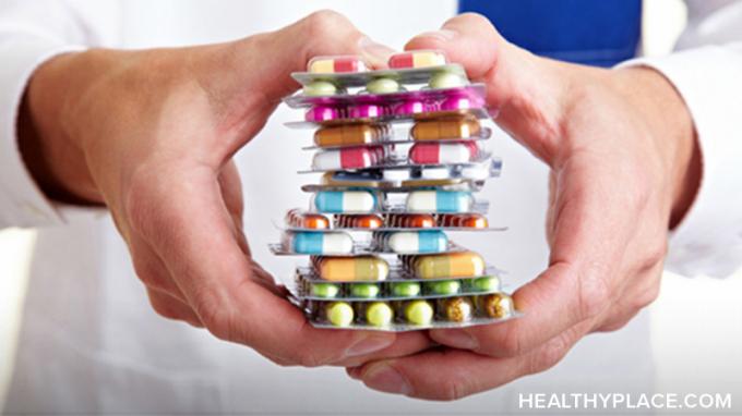 Diyabetiniz varsa ve antipsikotik ilaçlar kullanıyorsanız, hangileri diyabet tedavinizi olumsuz etkileyebilir? HealthyPlace hakkında bilgi edinin.